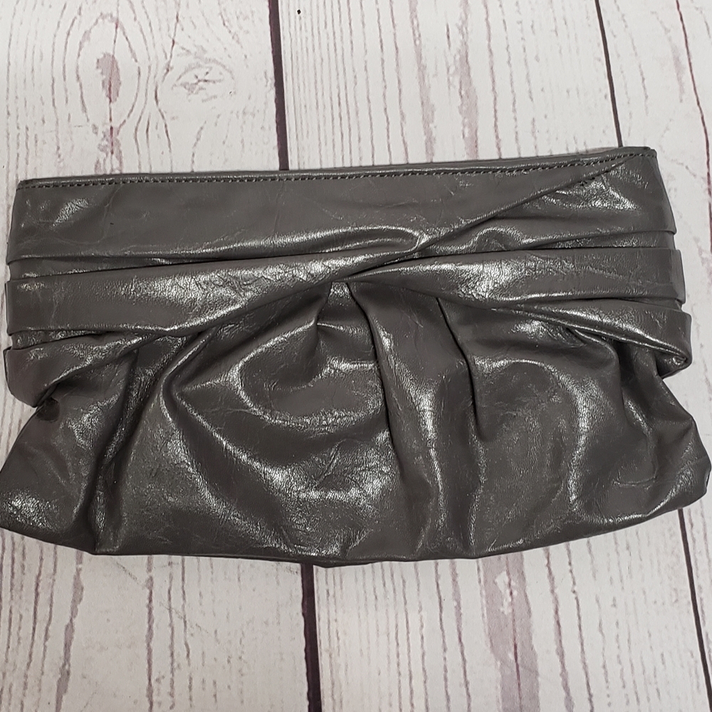 Express Clutch